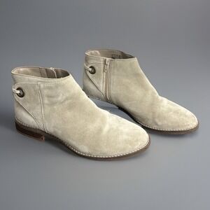 Clarks Ankle Boots Womens Size 8 Beige Camzin Hale Suede Bootie Block Heel Zips